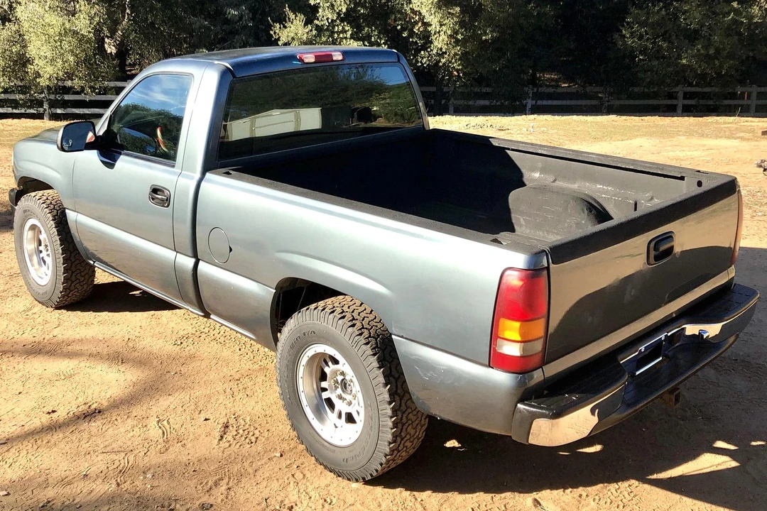 2000 Chevrolet Silverado 1st Gen - Image 4 of 31