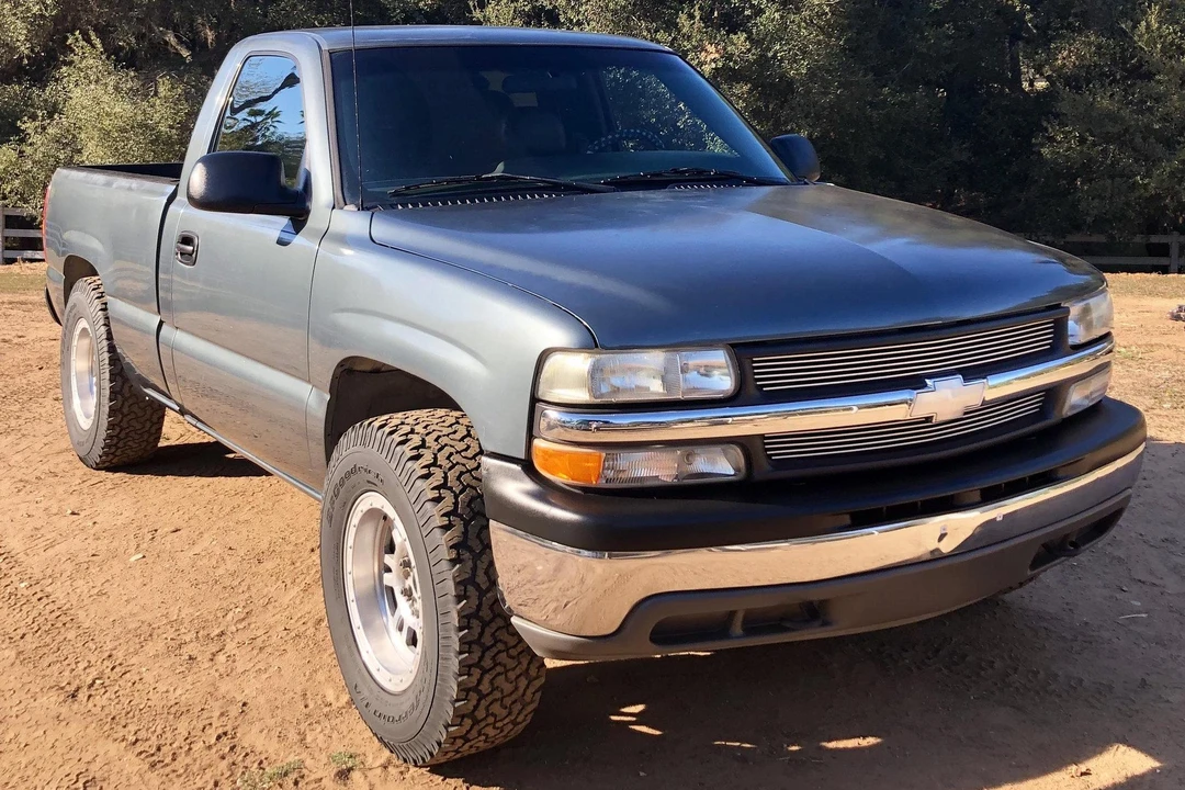 2000 Chevrolet Silverado 1st Gen - Image 3 of 31