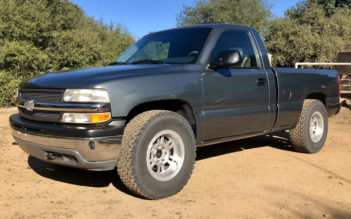 2000 Chevrolet Silverado 1st Gen - Image 10 of 31