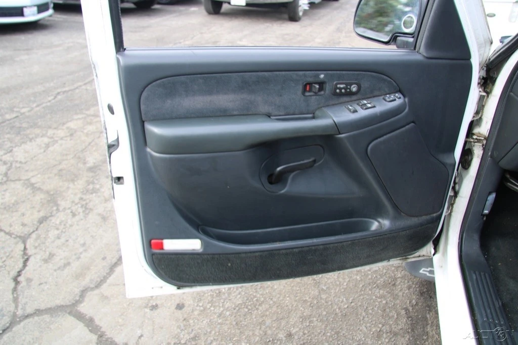 2000 Chevrolet Silverado 1st Gen - Image 10 of 21