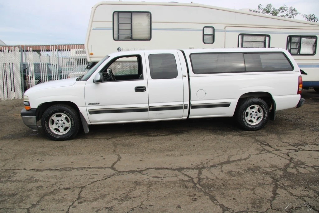 2000 Chevrolet Silverado 1st Gen - Image 2 of 21