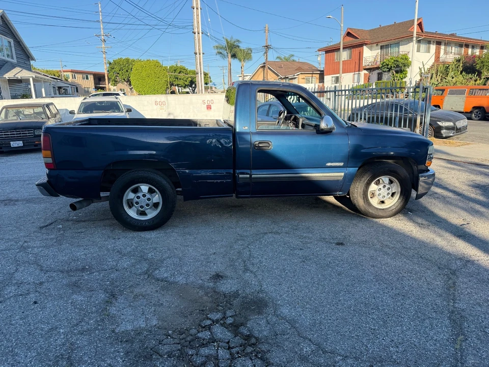 2000 Chevrolet Silverado 1st Gen - Image 4 of 9