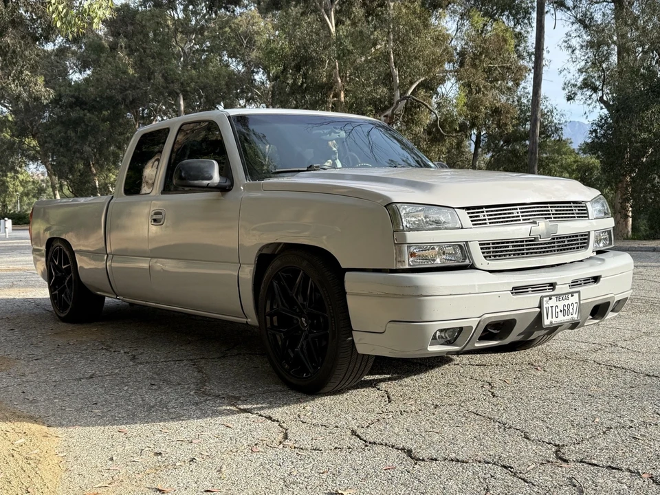 2000 Chevrolet Silverado 1st Gen - Image 3 of 21