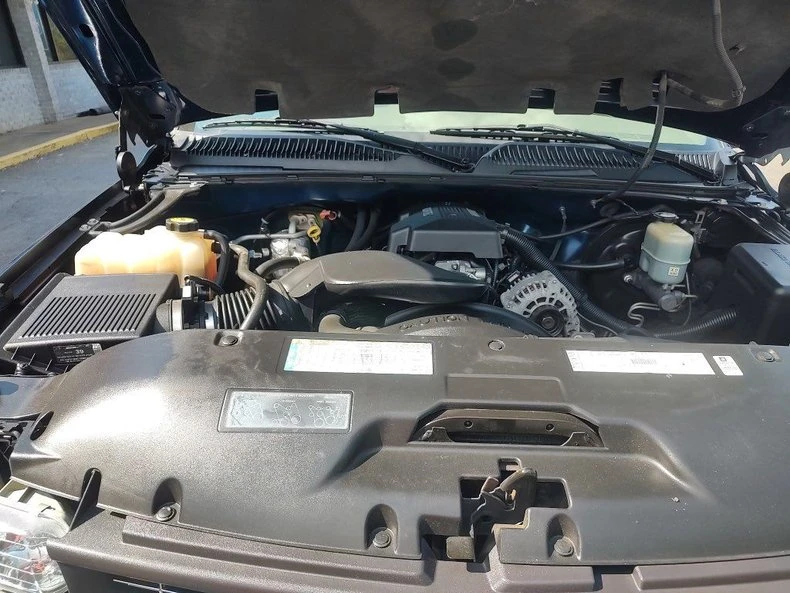 2000 Chevrolet Silverado 1st Gen - Image 11 of 12