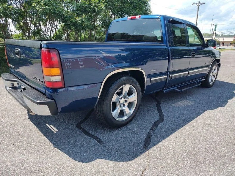 2000 Chevrolet Silverado 1st Gen - Image 3 of 12