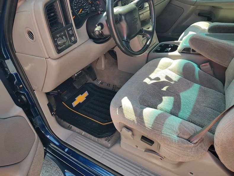 2000 Chevrolet Silverado 1st Gen - Image 10 of 12