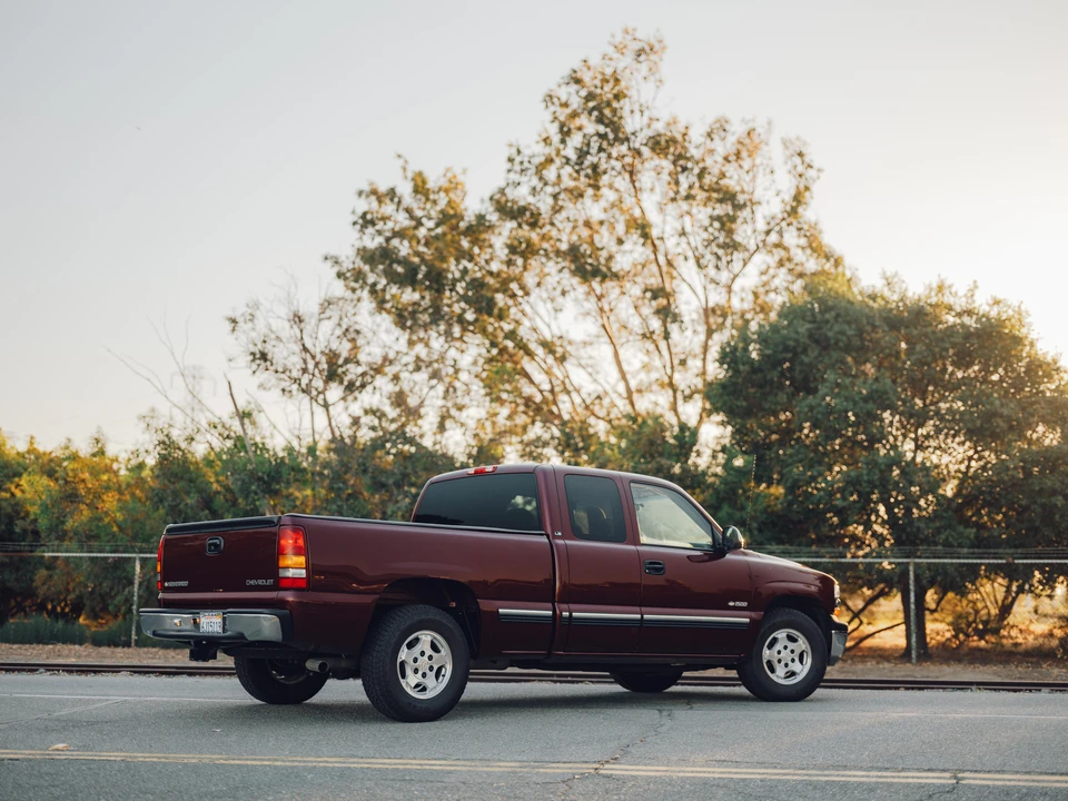 2000 Chevrolet Silverado 1st Gen - Image 10 of 31