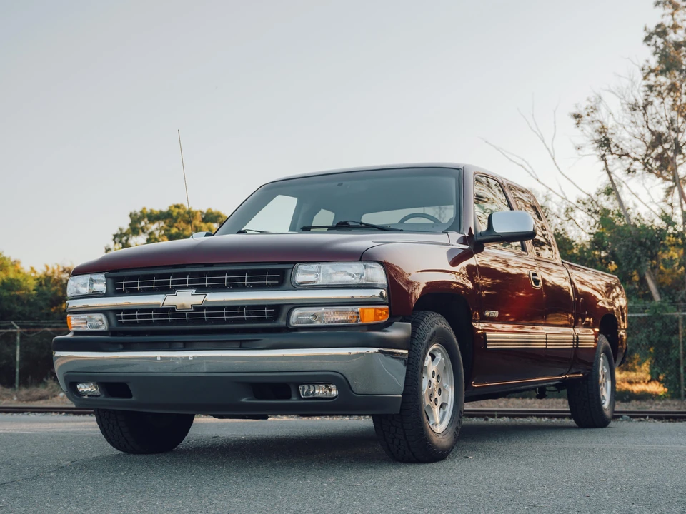 2000 Chevrolet Silverado 1st Gen - Image 6 of 31