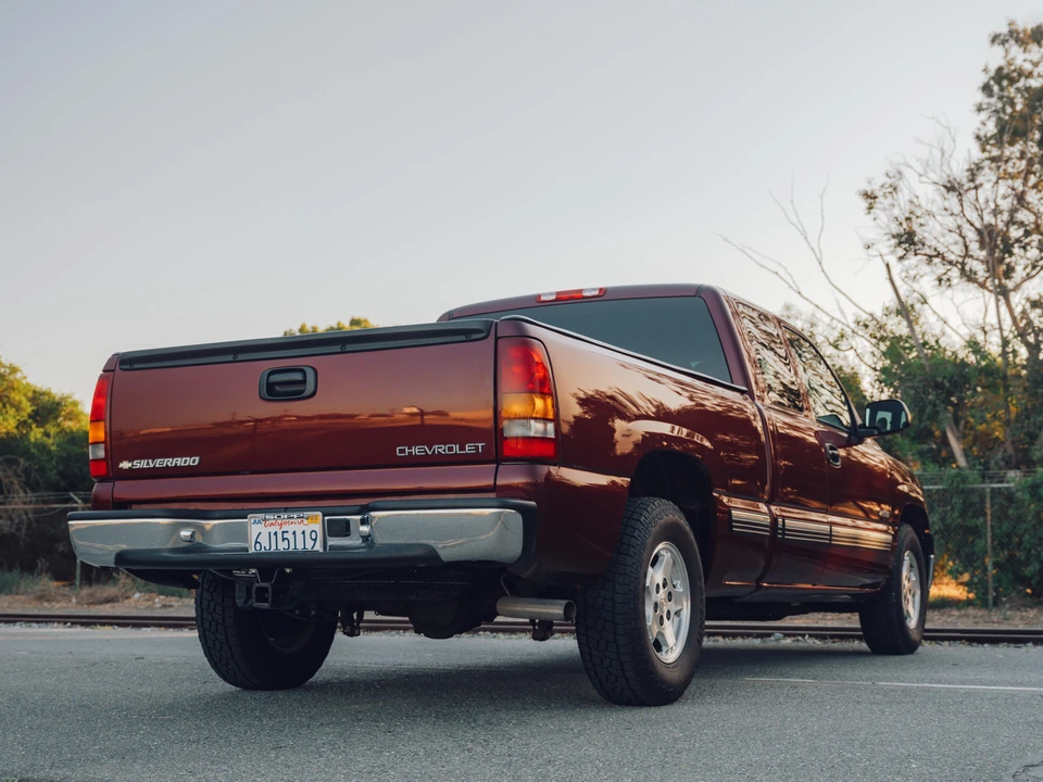 2000 Chevrolet Silverado 1st Gen - Image 9 of 31