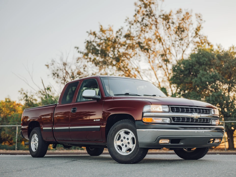 2000 Chevrolet Silverado 1st Gen - Image 12 of 31