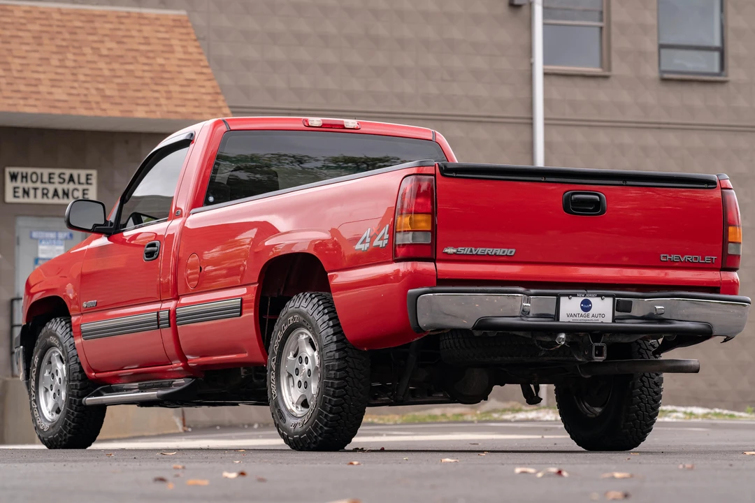 2000 Chevrolet Silverado 1st Gen - Image 10 of 31