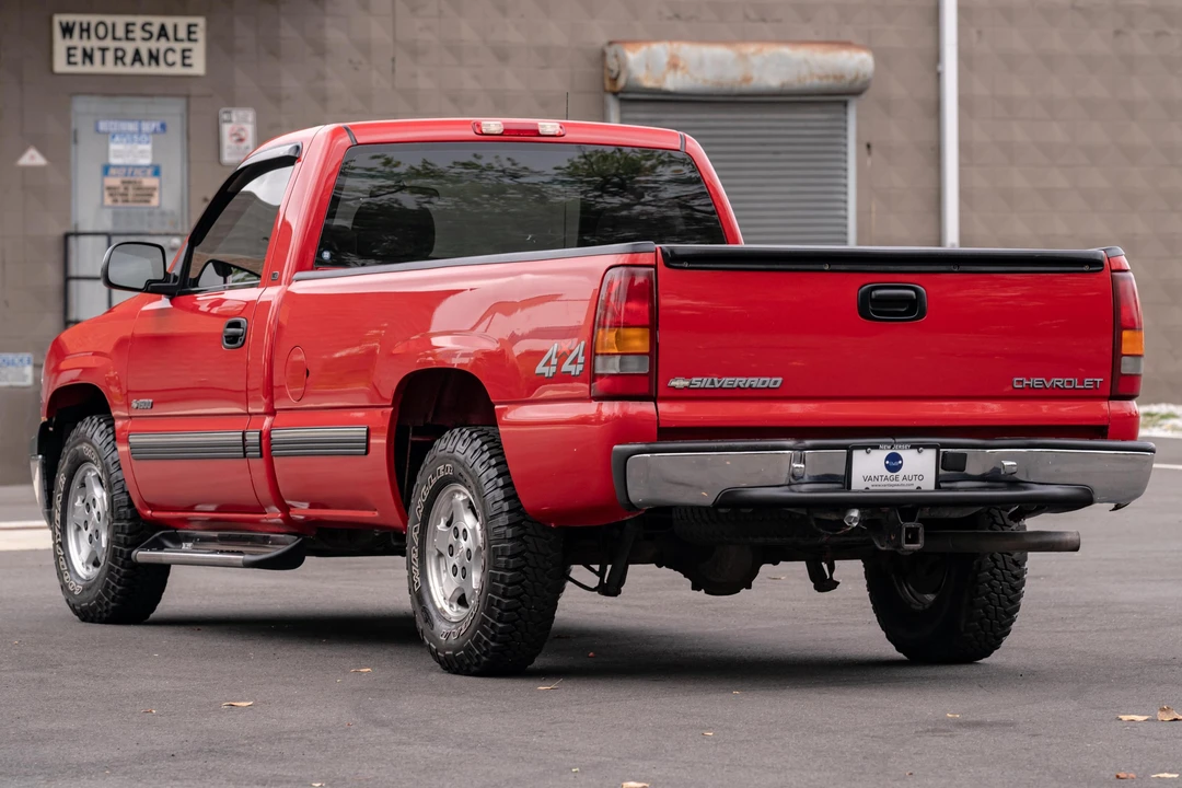 2000 Chevrolet Silverado 1st Gen - Image 4 of 31