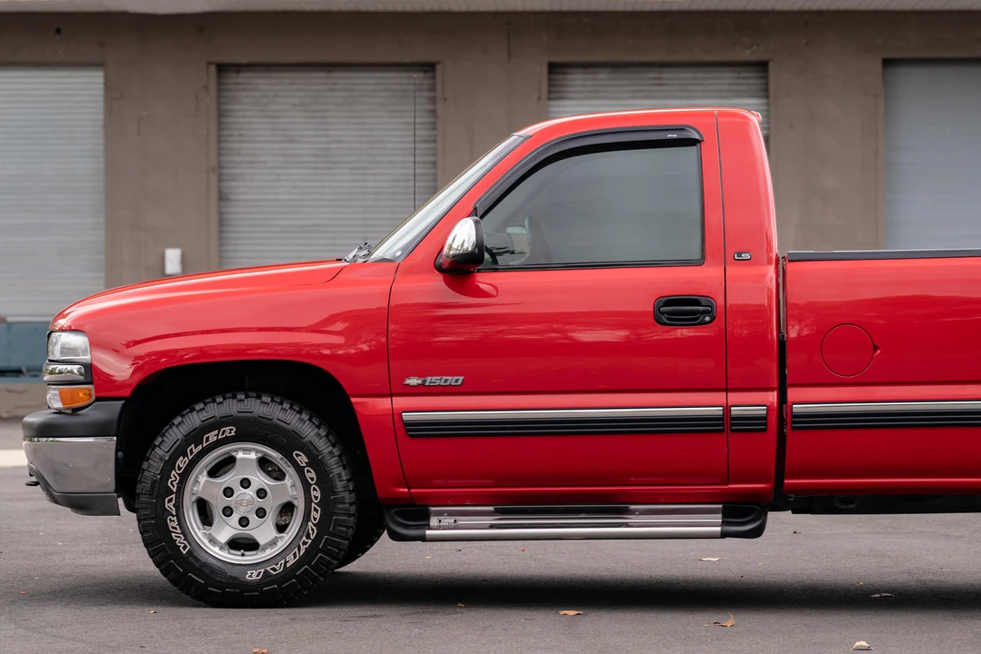 2000 Chevrolet Silverado 1st Gen - Image 30 of 31
