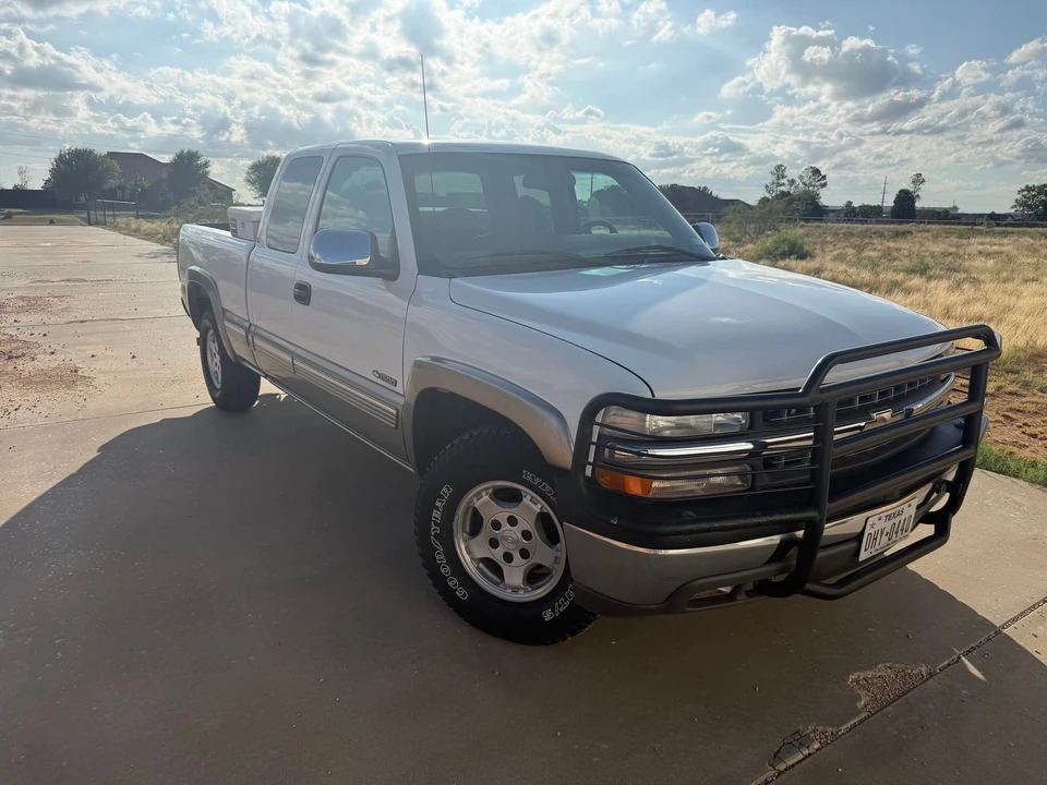 2000 Chevrolet Silverado 1st Gen - Image 3 of 31