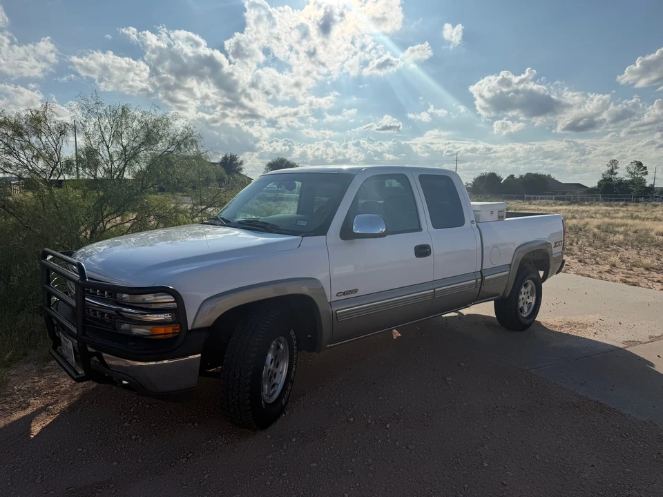 2000 Chevrolet Silverado 1st Gen - Image 11 of 31