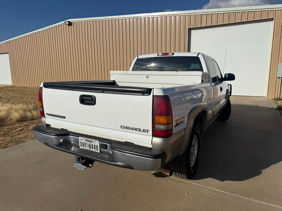 2000 Chevrolet Silverado 1st Gen - Image 6 of 31