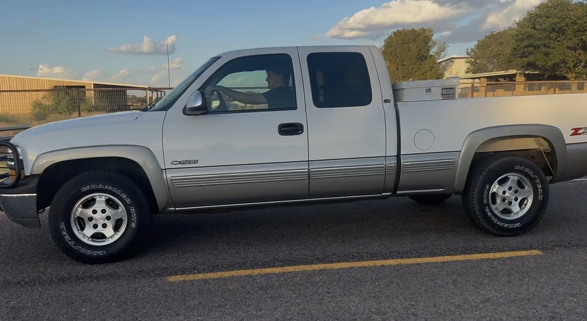 2000 Chevrolet Silverado 1st Gen - Image 10 of 31
