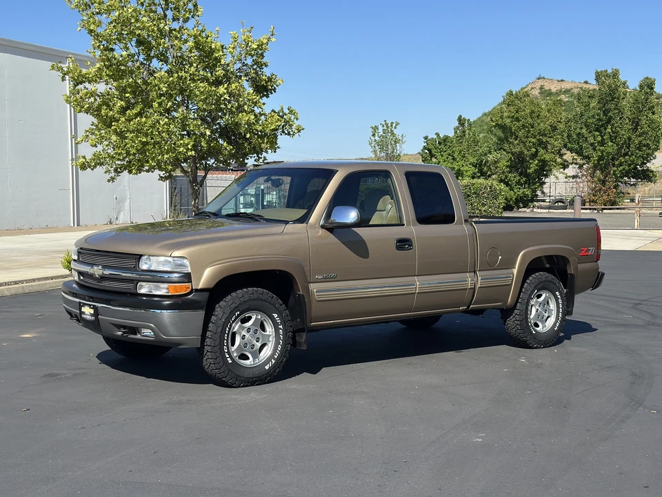 2000 Chevrolet Silverado 1st Gen - Image 4 of 31
