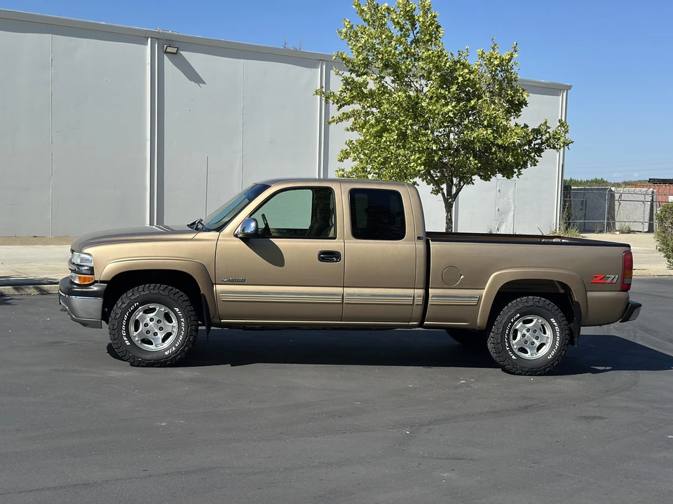 2000 Chevrolet Silverado 1st Gen - Image 8 of 31