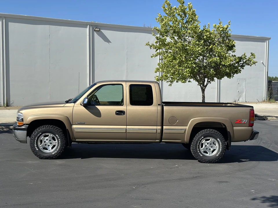 2000 Chevrolet Silverado 1st Gen - Image 9 of 31