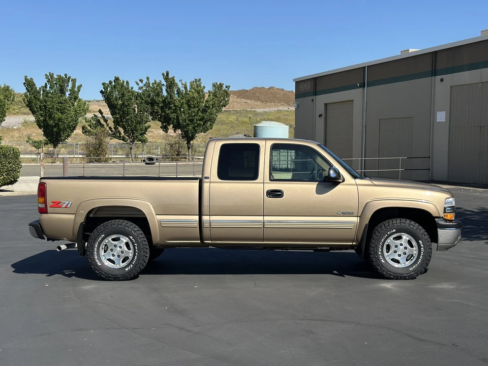 2000 Chevrolet Silverado 1st Gen - Image 28 of 31