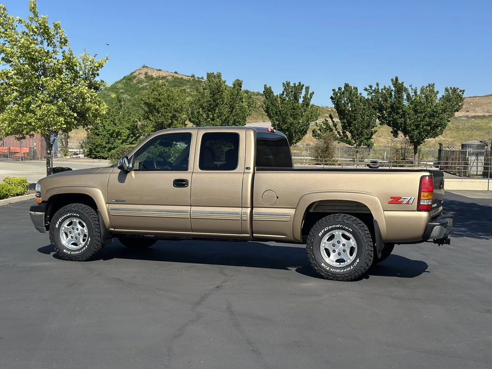 2000 Chevrolet Silverado 1st Gen - Image 10 of 31