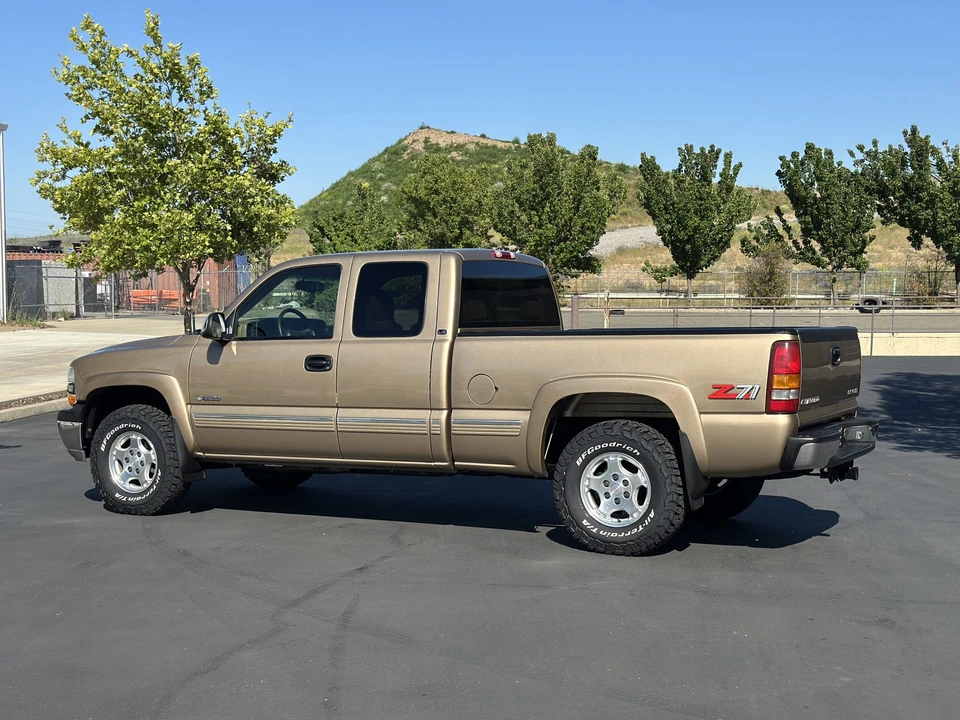 2000 Chevrolet Silverado 1st Gen - Image 11 of 31