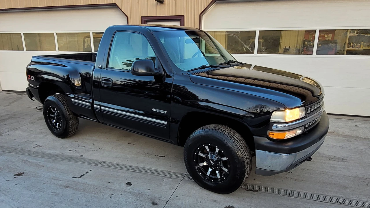 2000 Chevrolet Silverado 1st Gen - Image 12 of 12