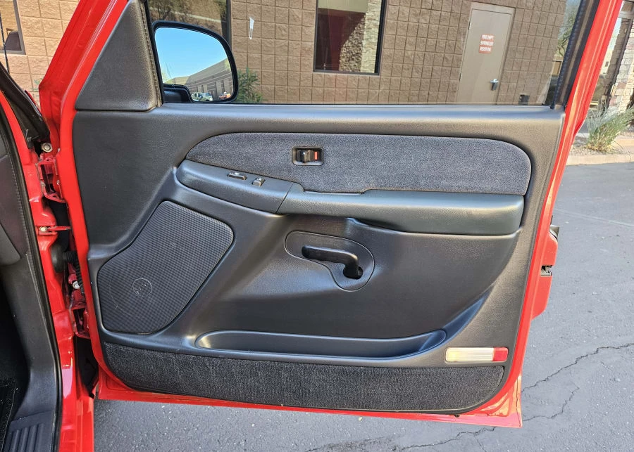 2000 Chevrolet Silverado 1st Gen - Image 5 of 9