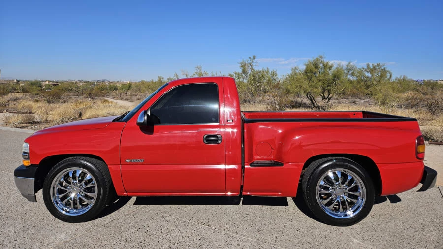 2000 Chevrolet Silverado 1st Gen - Image 2 of 9