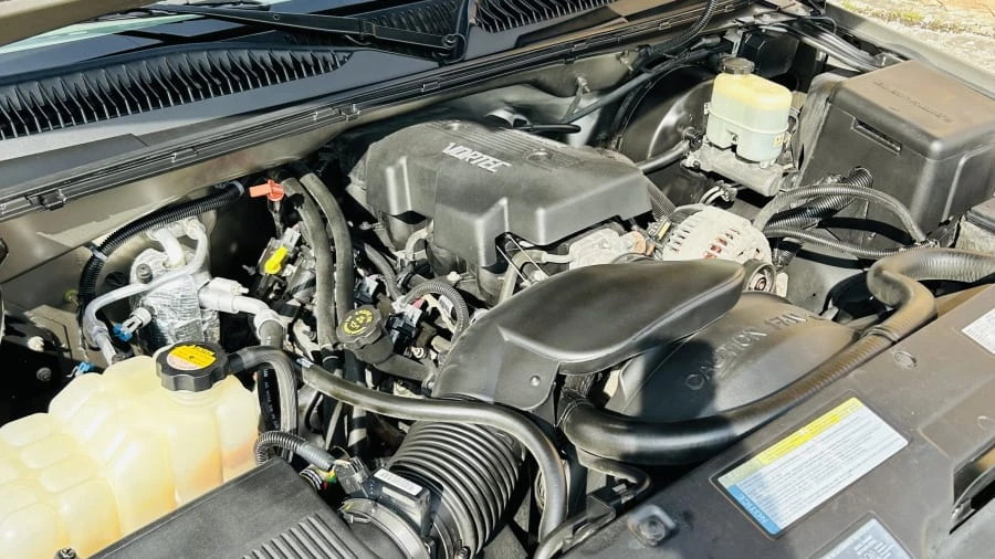 2000 Chevrolet Silverado 1st Gen - Image 10 of 11