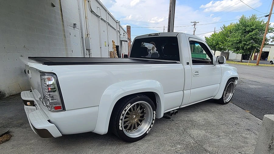 2000 Chevrolet Silverado 1st Gen - Image 2 of 9