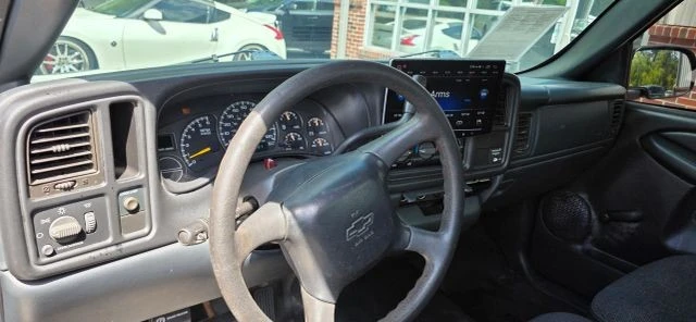 2000 Chevrolet Silverado 1st Gen - Image 11 of 14