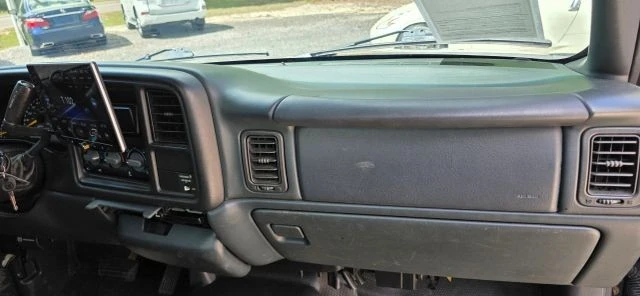 2000 Chevrolet Silverado 1st Gen - Image 12 of 14