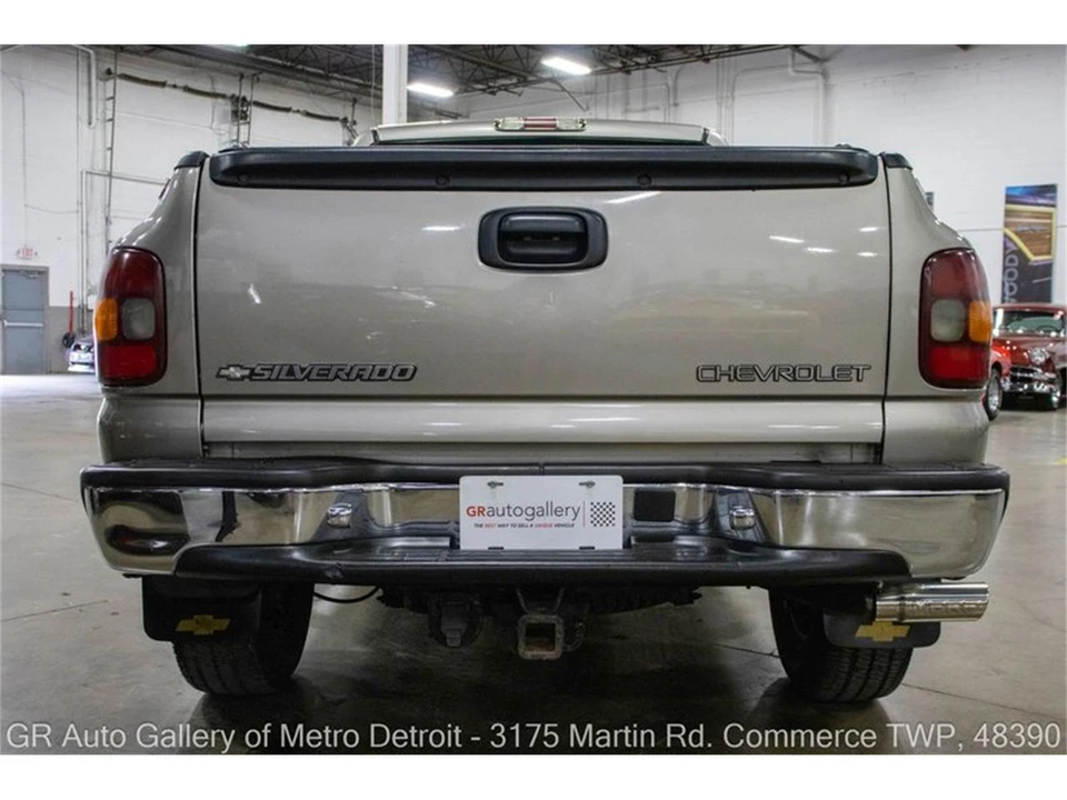 2000 Chevrolet Silverado 1st Gen - Image 6 of 31