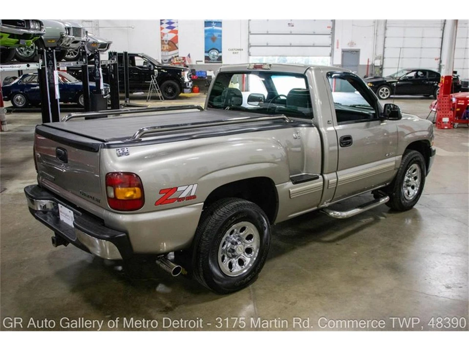 2000 Chevrolet Silverado 1st Gen - Image 7 of 31