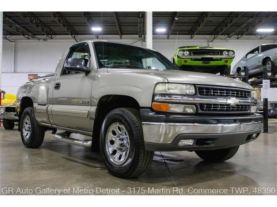 2000 Chevrolet Silverado 1st Gen - Image 10 of 31