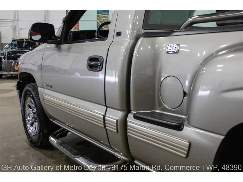 2000 Chevrolet Silverado 1st Gen - Image 21 of 31