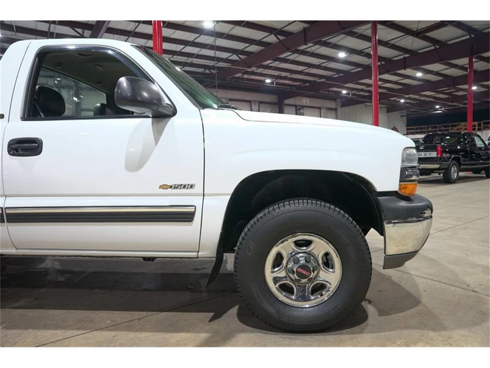 2000 Chevrolet Silverado 1st Gen - Image 11 of 31