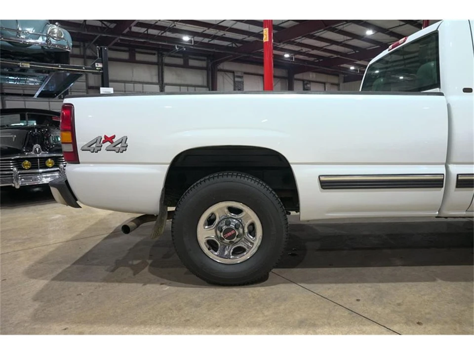 2000 Chevrolet Silverado 1st Gen - Image 9 of 31