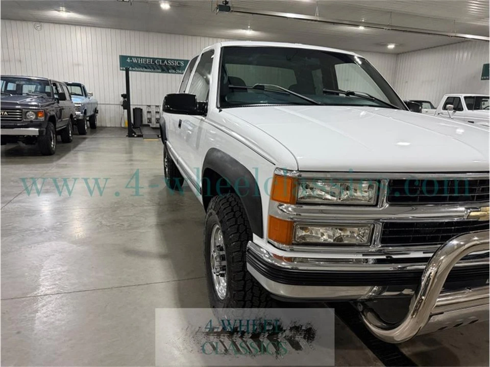 2000 Chevrolet Silverado 1st Gen - Image 10 of 31