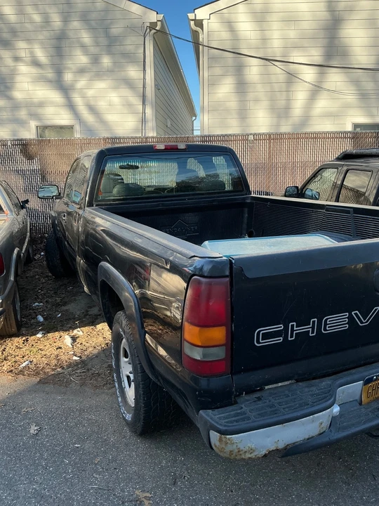 2000 Chevrolet Silverado Heavy Duty 1st Gen - Image 5 of 16