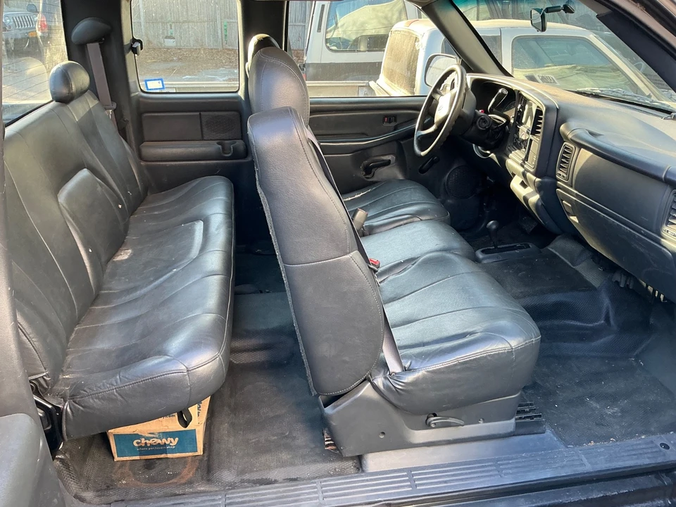 2000 Chevrolet Silverado Heavy Duty 1st Gen - Image 15 of 16