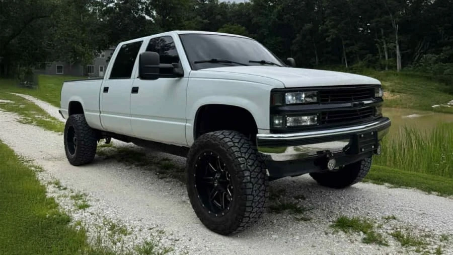 2000 Chevrolet Silverado 1st Gen - Image 3 of 8