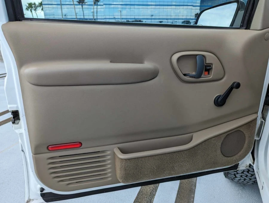 2000 Chevrolet Silverado 1st Gen - Image 14 of 20