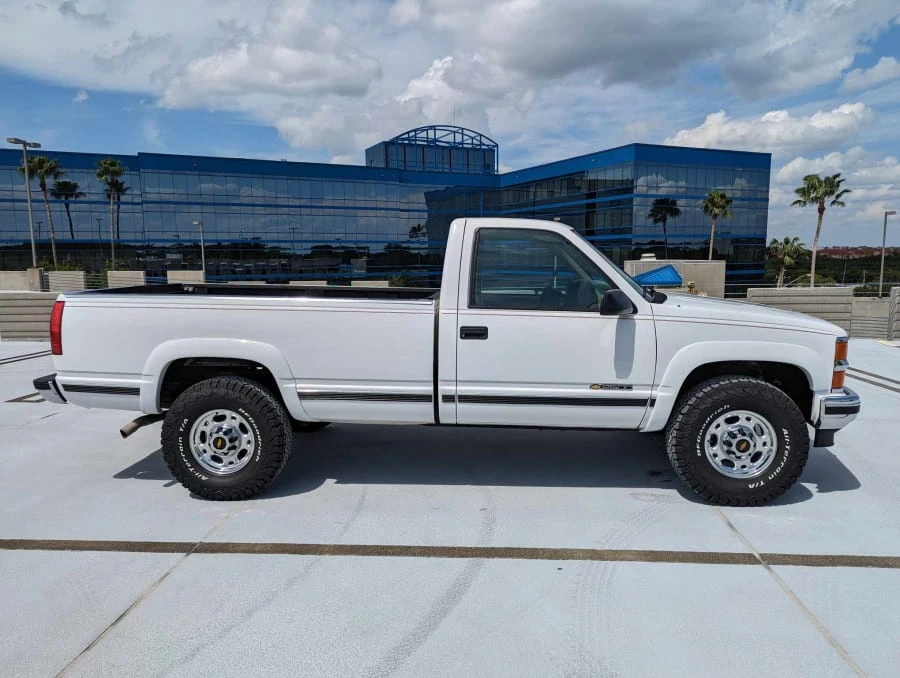 2000 Chevrolet Silverado 1st Gen - Image 2 of 20