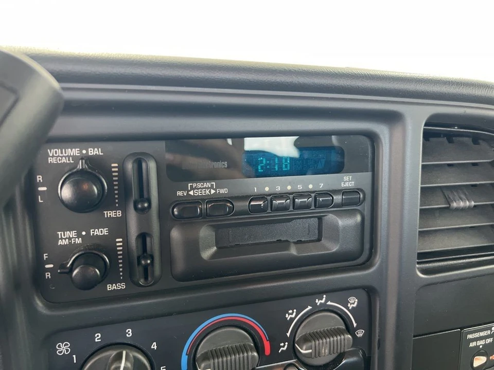 2000 Chevrolet Silverado 1st Gen - Image 13 of 21