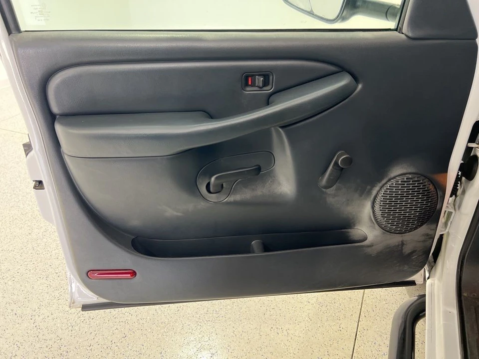 2000 Chevrolet Silverado 1st Gen - Image 18 of 21