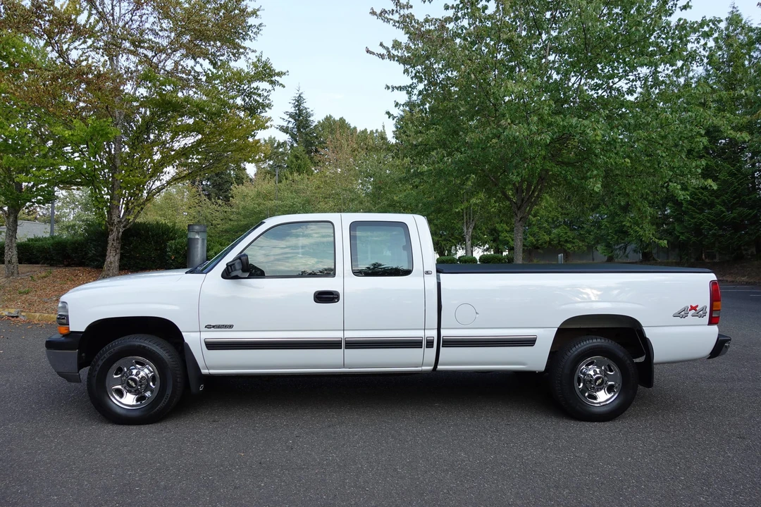 2000 Chevrolet Silverado Heavy Duty 1st Gen - Image 27 of 31