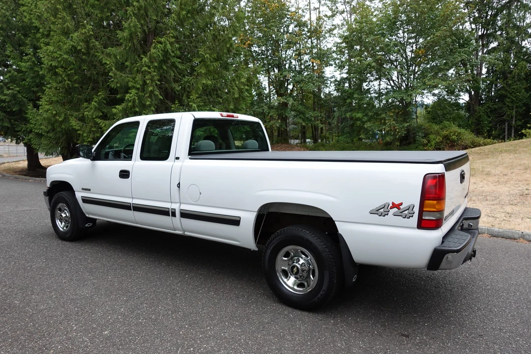 2000 Chevrolet Silverado Heavy Duty 1st Gen - Image 24 of 31